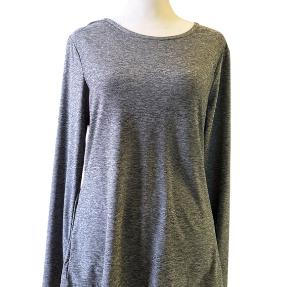 Marika Women’s Gray Long Sleeve Activewear Yoga Top Back Cutout Medium - Picture 1 of 5